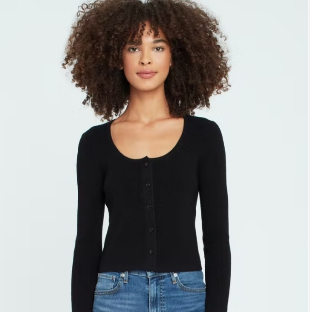 Billie the label Sheryl Scoop Neck Sweater - Picture 2 of 6